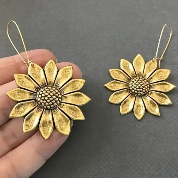 Sunflower drop gold earnings - Picture 2 of 6